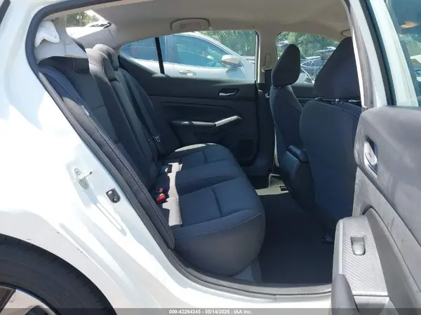 1N4BL4BV8NN347589 2022 NISSAN ALTIMA - Image 8