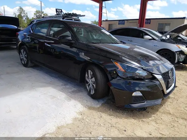 1N4BL4BV8NN385002 2022 NISSAN ALTIMA - Image 1