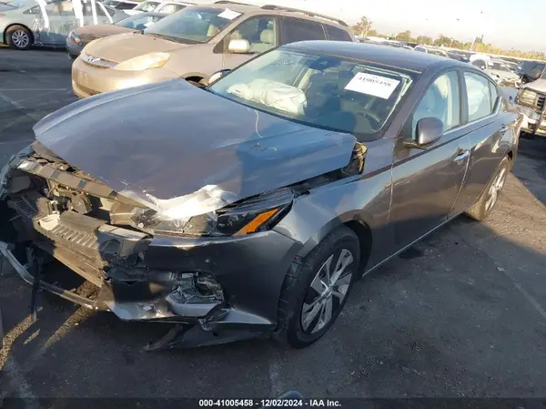 1N4BL4BV8NN389812 2022 NISSAN ALTIMA - Image 2