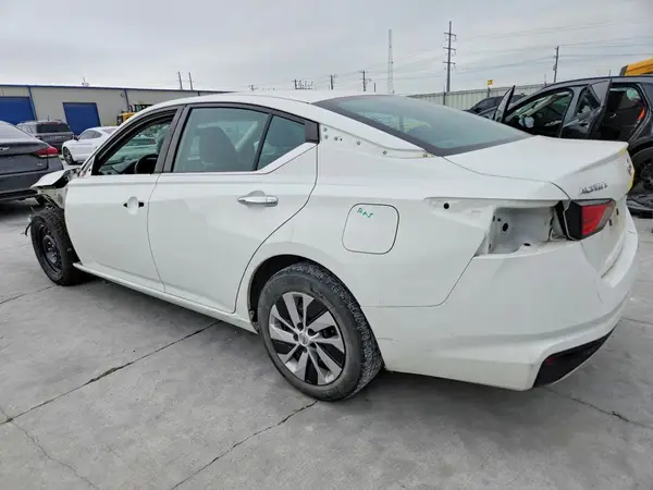 1N4BL4BV8NN394315 2022 NISSAN ALTIMA - Image 2