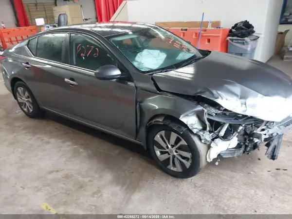 1N4BL4BV8NN422405 2022 NISSAN ALTIMA - Image 1