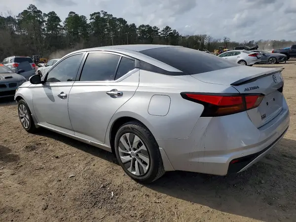 1N4BL4BV8PN301358 2023 NISSAN ALTIMA - Image 2