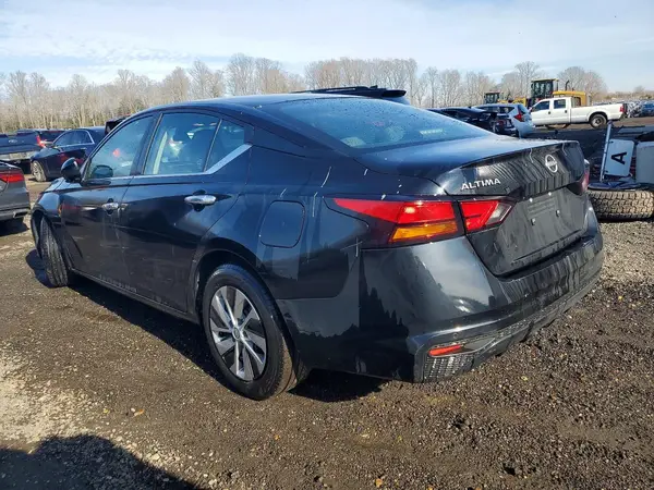 1N4BL4BV8PN328415 2023 NISSAN ALTIMA - Image 2