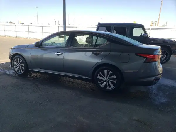 1N4BL4BV8PN340421 2023 NISSAN ALTIMA - Image 2