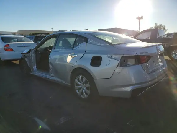 1N4BL4BV8PN343223 2023 NISSAN ALTIMA - Image 2