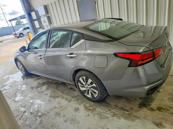 1N4BL4BV8PN377386 2023 NISSAN ALTIMA - Image 2