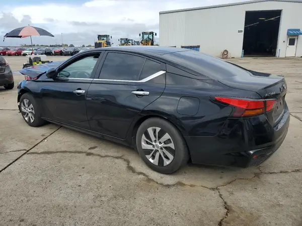 1N4BL4BV8PN384449 2023 NISSAN ALTIMA - Image 2
