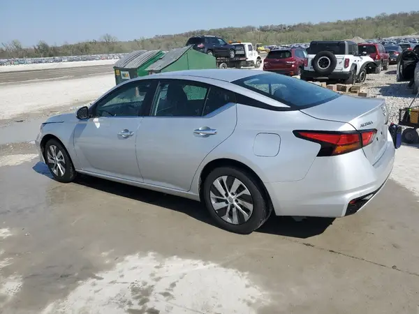 1N4BL4BV8PN399100 2023 NISSAN ALTIMA - Image 2
