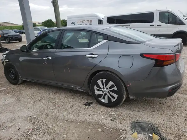 1N4BL4BV8PN402142 2023 NISSAN ALTIMA - Image 2