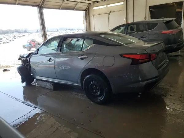 1N4BL4BV8PN404389 2023 NISSAN ALTIMA - Image 2