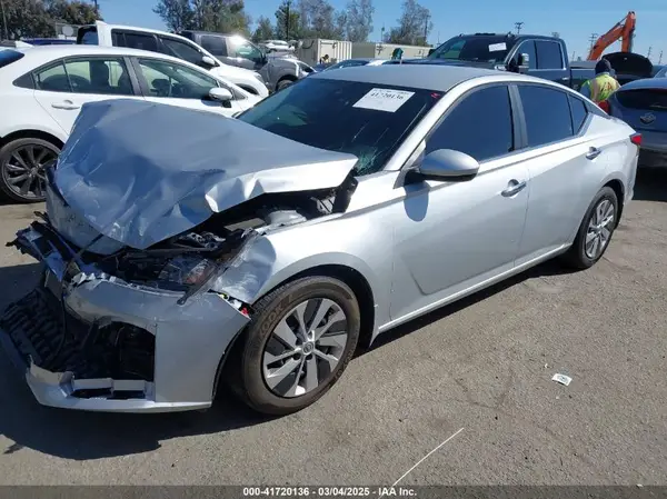 1N4BL4BV8PN409348 2023 NISSAN ALTIMA - Image 2