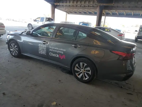 1N4BL4BV8RN320513 2024 NISSAN ALTIMA - Image 2
