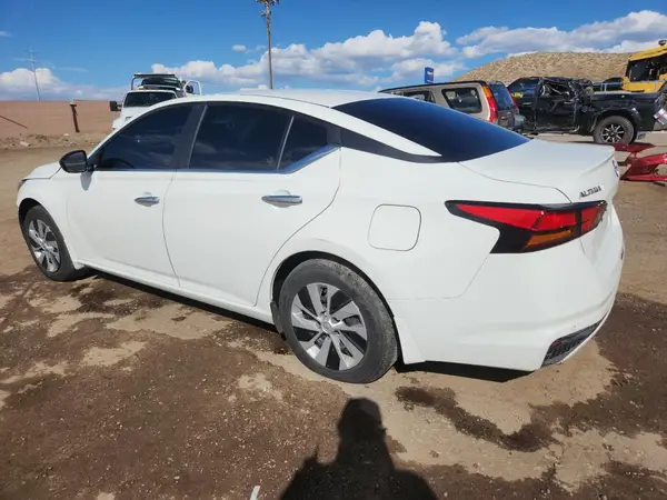 1N4BL4BV8RN353141 2024 NISSAN ALTIMA - Image 2