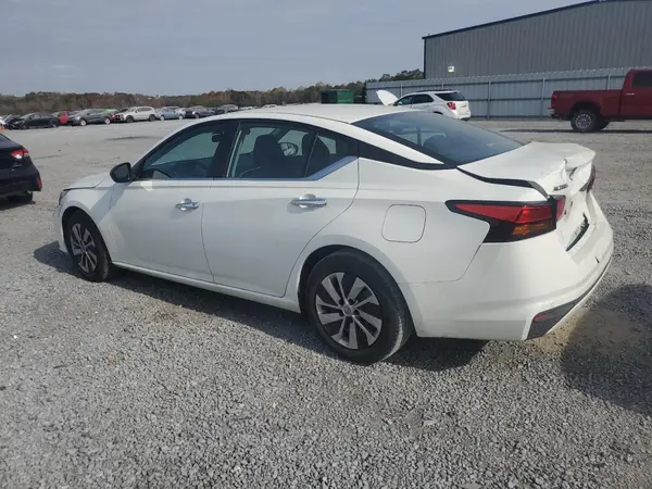 1N4BL4BV8RN365855 2024 NISSAN ALTIMA - Image 2