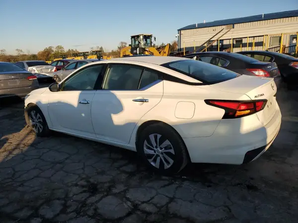 1N4BL4BV8RN369887 2024 NISSAN ALTIMA - Image 2