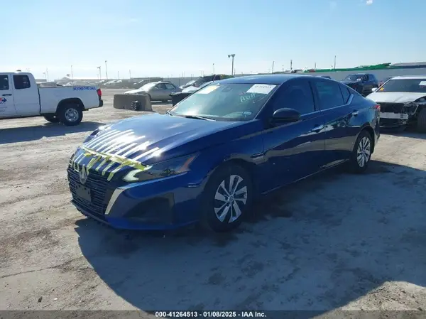 1N4BL4BV8RN392781 2024 NISSAN ALTIMA - Image 2