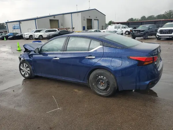 1N4BL4BV8RN394112 2024 NISSAN ALTIMA - Image 2