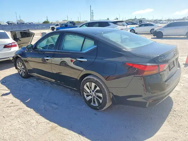1N4BL4BV8RN414083 2024 NISSAN ALTIMA - Image 2