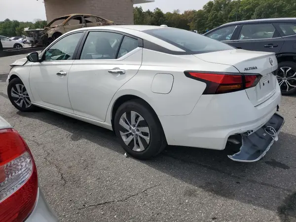 1N4BL4BV8SN304611 2025 NISSAN ALTIMA - Image 2