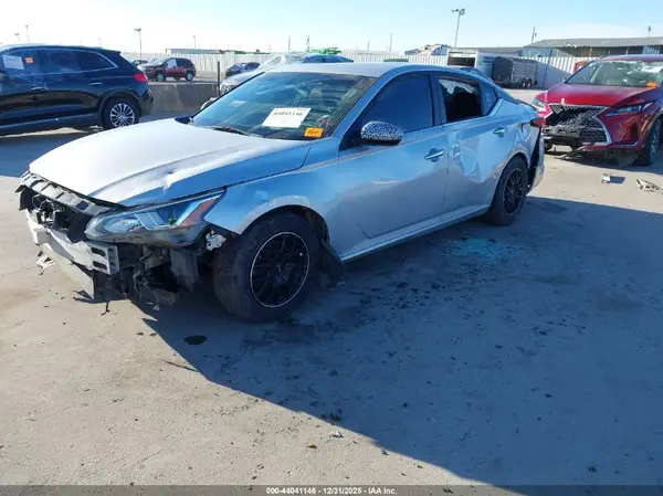 1N4BL4BV9KC113484 2019 NISSAN ALTIMA - Image 2