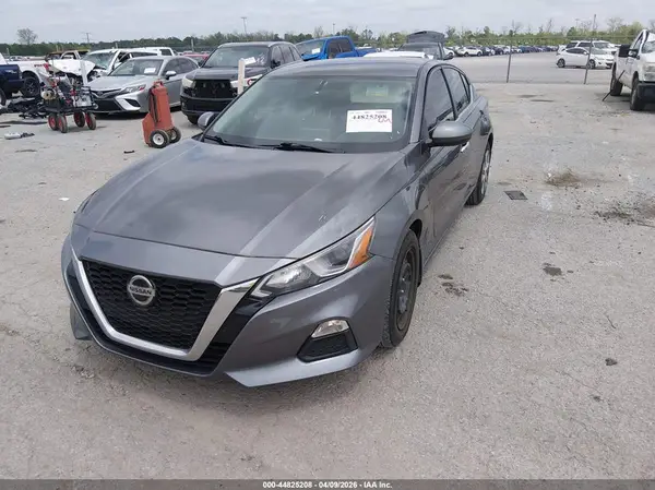 1N4BL4BV9KN317657 2019 NISSAN ALTIMA - Image 2