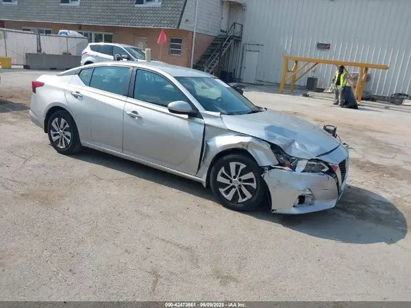 1N4BL4BV9LC125099 2020 NISSAN ALTIMA - Image 1