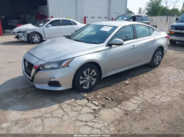 1N4BL4BV9LC125099 2020 NISSAN ALTIMA - Image 2