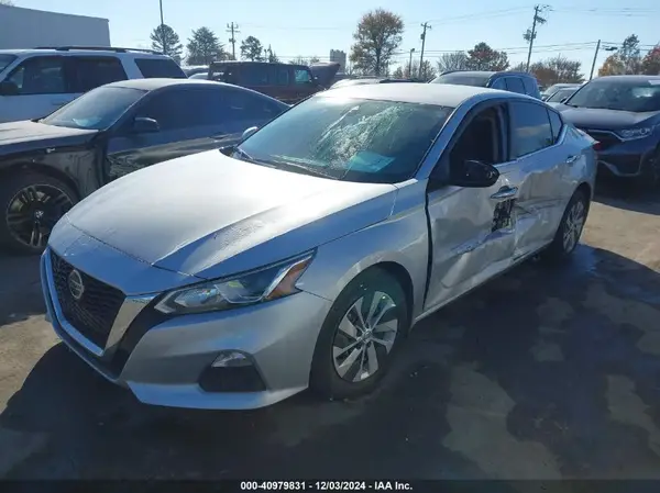 1N4BL4BV9MN301073 2021 NISSAN ALTIMA - Image 2