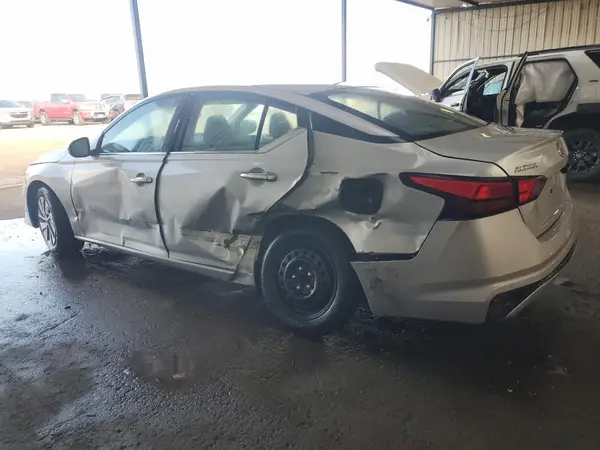 1N4BL4BV9MN309061 2021 NISSAN ALTIMA - Image 2