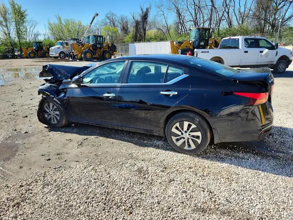 1N4BL4BV9MN351696 2021 NISSAN ALTIMA - Image 2