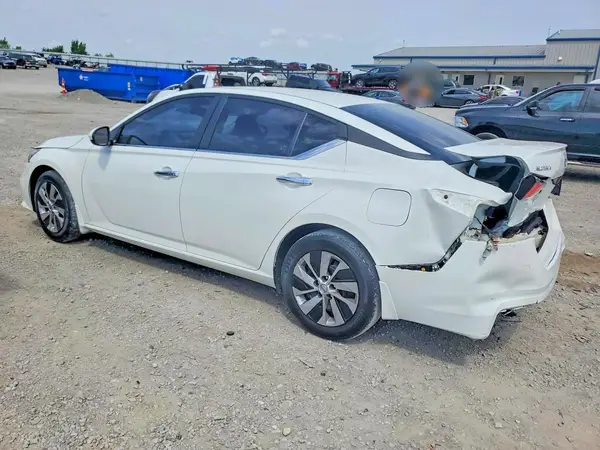 1N4BL4BV9MN370815 2021 NISSAN ALTIMA - Image 2