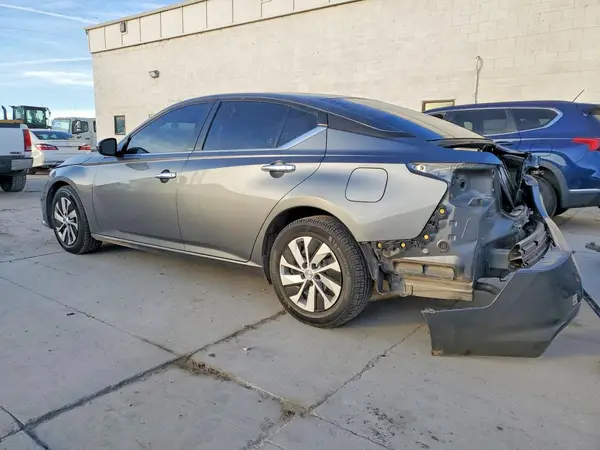 1N4BL4BV9NN304184 2022 NISSAN ALTIMA - Image 2