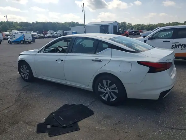 1N4BL4BV9NN328503 2022 NISSAN ALTIMA - Image 2