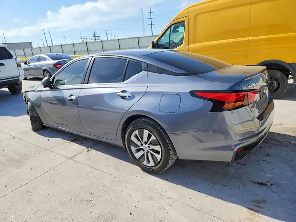1N4BL4BV9NN353482 2022 NISSAN ALTIMA - Image 2
