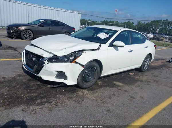 1N4BL4BV9NN355121 2022 NISSAN ALTIMA - Image 2
