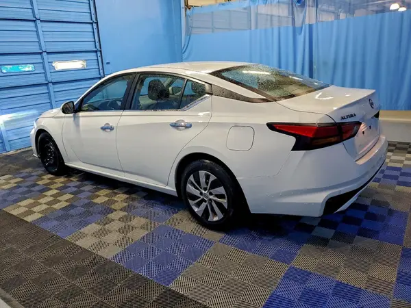 1N4BL4BV9PN329704 2023 NISSAN ALTIMA - Image 2