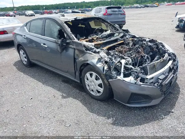 1N4BL4BV9PN347300 2023 NISSAN ALTIMA - Image 1
