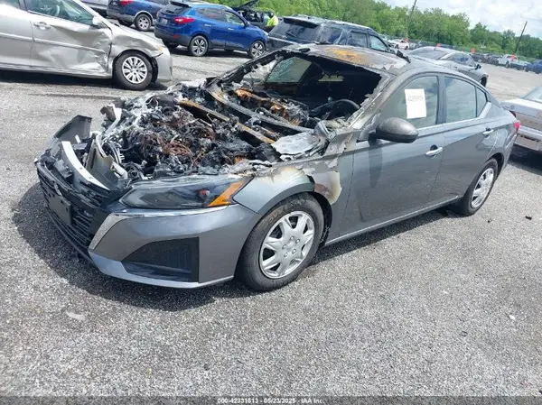 1N4BL4BV9PN347300 2023 NISSAN ALTIMA - Image 2