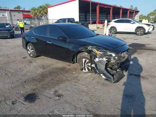 1N4BL4BV9PN356031 2023 NISSAN ALTIMA - Image 1