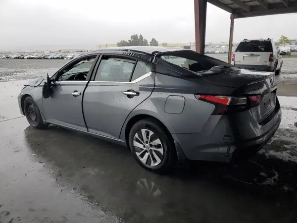 1N4BL4BV9PN358393 2023 NISSAN ALTIMA - Image 2