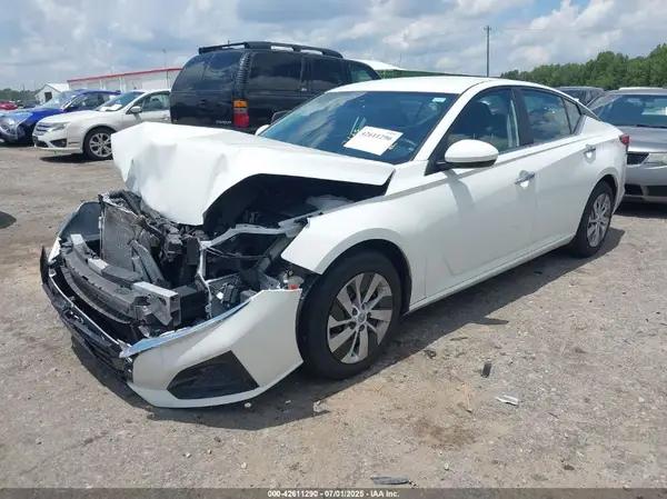 1N4BL4BV9PN359768 2023 NISSAN ALTIMA - Image 2
