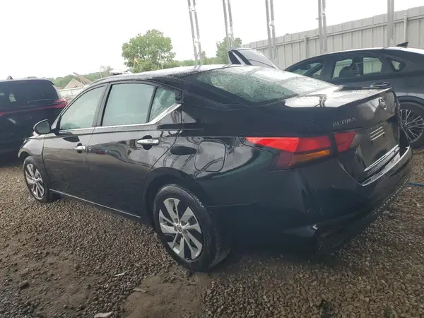 1N4BL4BV9PN363853 2023 NISSAN ALTIMA - Image 2