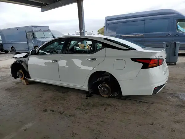 1N4BL4BV9PN367918 2023 NISSAN ALTIMA - Image 2
