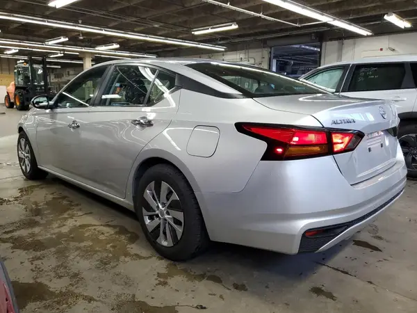 1N4BL4BV9PN399249 2023 NISSAN ALTIMA - Image 2