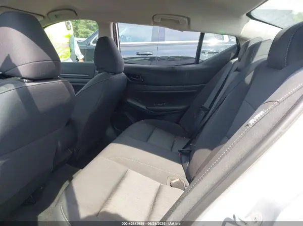 1N4BL4BV9RN367601 2024 NISSAN ALTIMA - Image 8