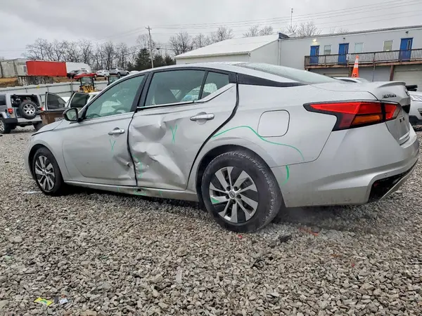1N4BL4BV9RN374693 2024 NISSAN ALTIMA - Image 2