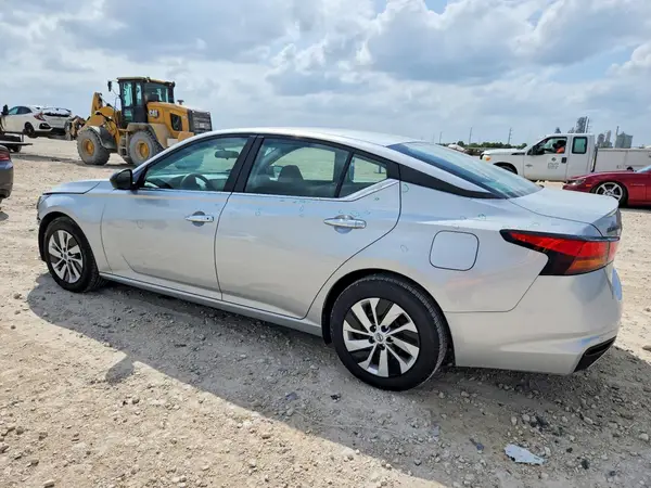 1N4BL4BV9RN376878 2024 NISSAN ALTIMA - Image 2