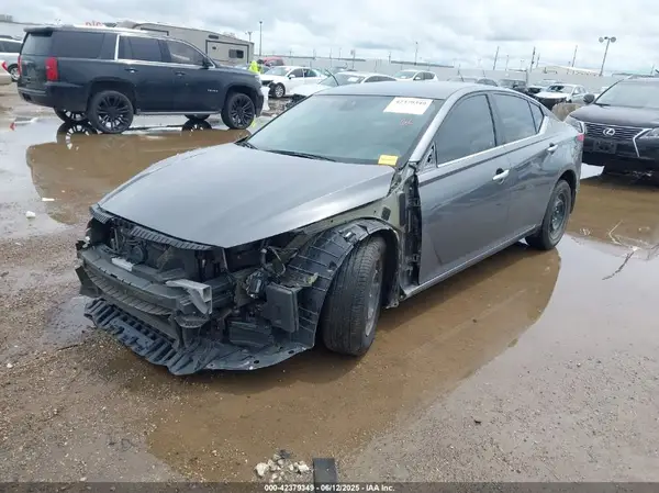 1N4BL4BV9RN403657 2024 NISSAN ALTIMA - Image 2