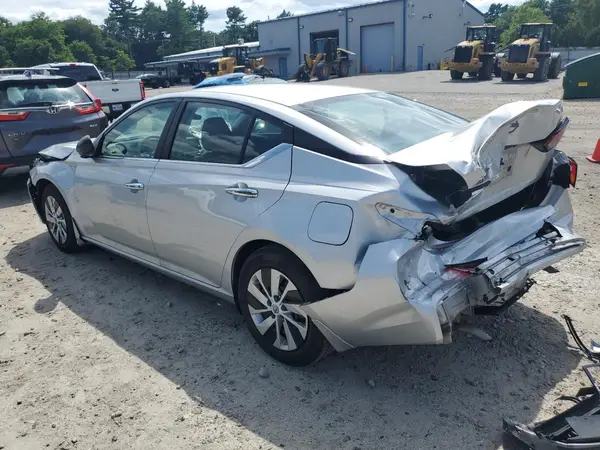1N4BL4BV9RN424069 2024 NISSAN ALTIMA - Image 2