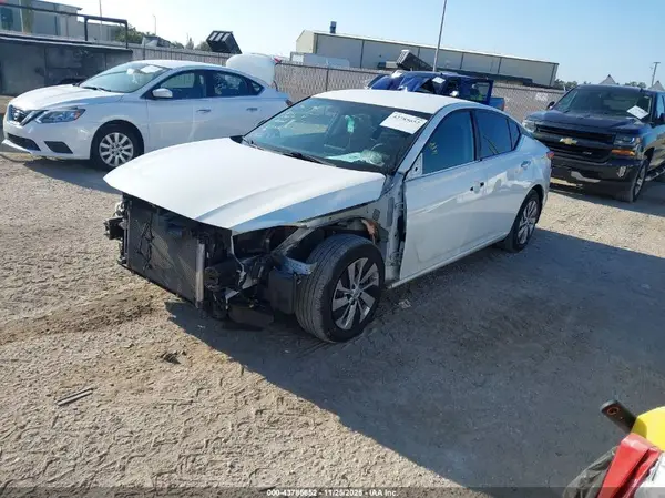 1N4BL4BVXKC172785 2019 NISSAN ALTIMA - Image 2